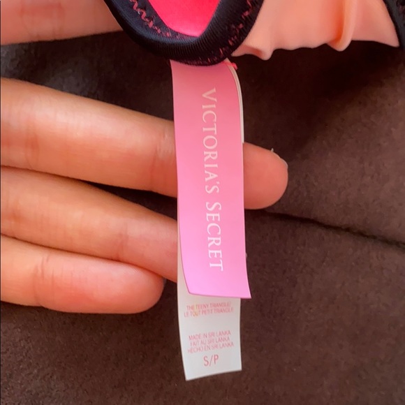 Victoria’s Secret Swim Top Size S - Picture 3 of 3